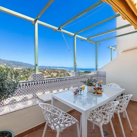 Appartement Cozy 2 Bdrm W Sea Views Next To Puerto Banus