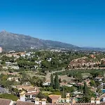 Apartamento Cozy 2 Bdrm W Sea Views Next To Puerto Banus *