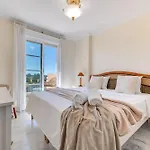 公寓 Cozy 2 Bdrm W Sea Views Next To Puerto Banus 马尔韦利亚