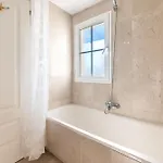 Cozy 2 Bdrm W Sea Views Next To Puerto Banus 公寓 马尔韦利亚