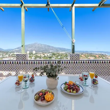 Apartamento Cozy 2 Bdrm W Sea Views Next To Puerto Banus