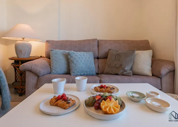 Cozy 2 Bdrm W Sea Views Next To Puerto Banus Апартаменти Марбелья