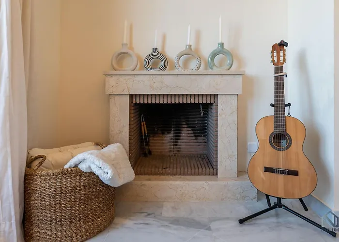 Cozy 2 Bdrm W Sea Views Next To Puerto Banus