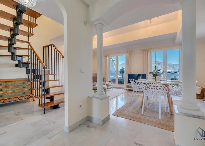 Cozy 2 Bdrm W Sea Views Next To Puerto Banus Апартаменти