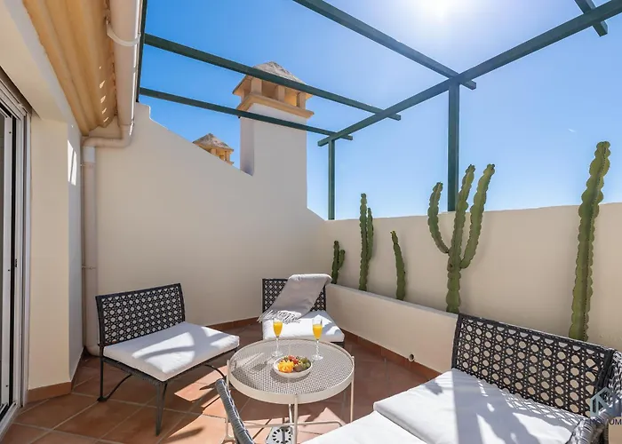 Apartman Cozy 2 Bdrm W Sea Views Next To Puerto Banus